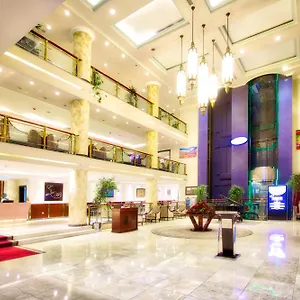 Hotel Elilly International *****
